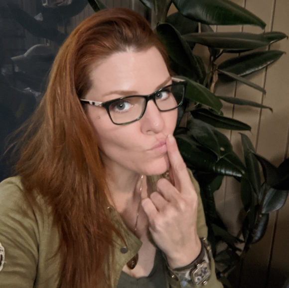 💎Meet your Seller, Randi, "Cosmic🐢Boutiqu - Picture 8 of 16